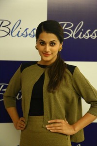 Taapsee-at-Bliss Launch-1