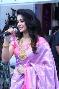 Trisha at NAC Jewellers Kanchipuram Branch freshga (1)